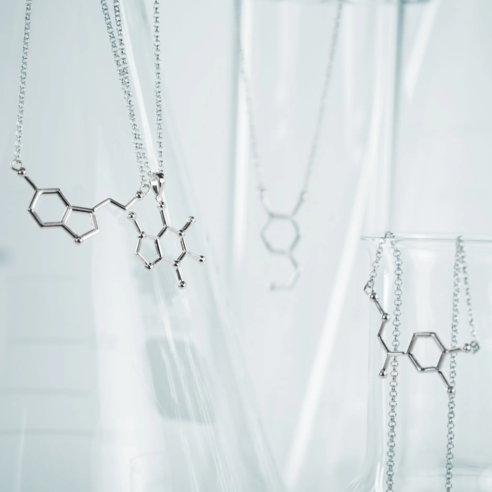 getDigital Accessoires|Schmuck^Geek Gem Molekül-Halsketten