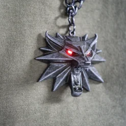 The Witcher Accessoires|Gaming^3 Wild Hunt Wolf Medaillon mit LED Augen