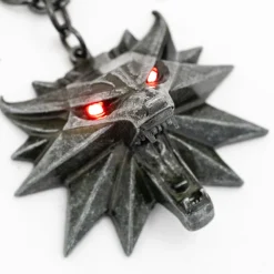 The Witcher Accessoires|Gaming^3 Wild Hunt Wolf Medaillon mit LED Augen